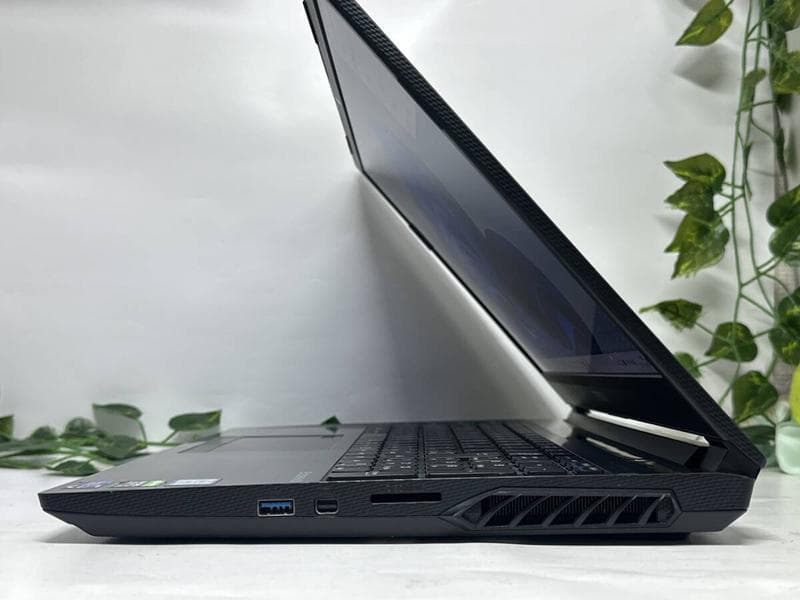 i7-‘9世代&RTX搭載ゲーミングPC/EPSON NJ700