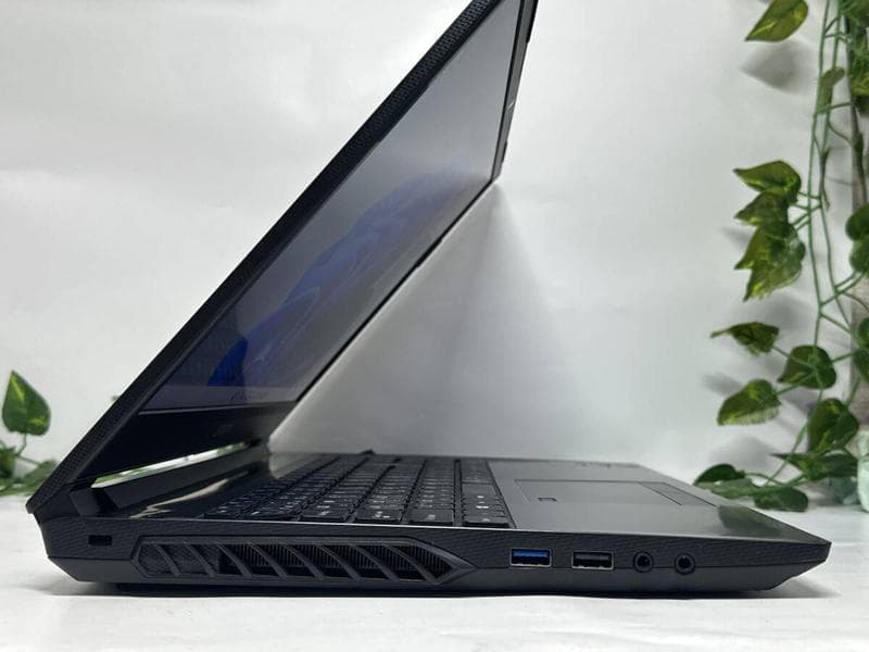 i7-‘9世代&RTX搭載ゲーミングPC/EPSON NJ700