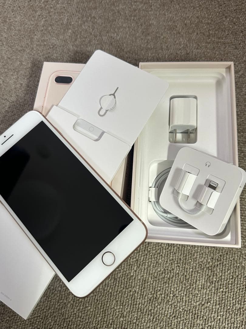 スマートフォン本体 iPhone 8 Plus 256GB