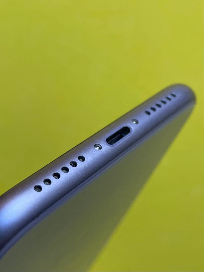 『美品』iPhone11 SIMフリー 64GB BT88 %