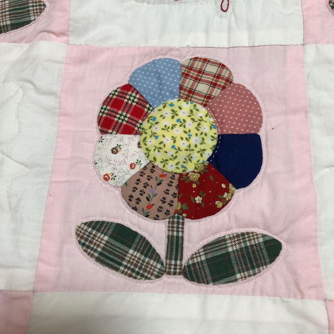 ハンドメイド　花柄パッチワーク　タペストリー