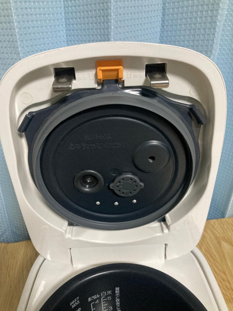 ★美品★22年製★象印 NW-CA10　圧力IH炊飯ジャー炊飯器 5.5合炊き
