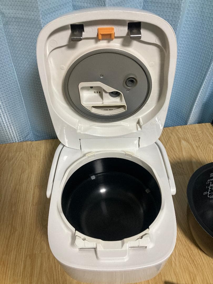 ★美品★22年製★象印 NW-CA10　圧力IH炊飯ジャー炊飯器 5.5合炊き