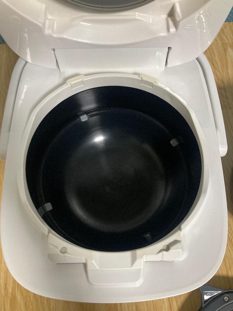 ★美品★22年製★象印 NW-CA10　圧力IH炊飯ジャー炊飯器 5.5合炊き