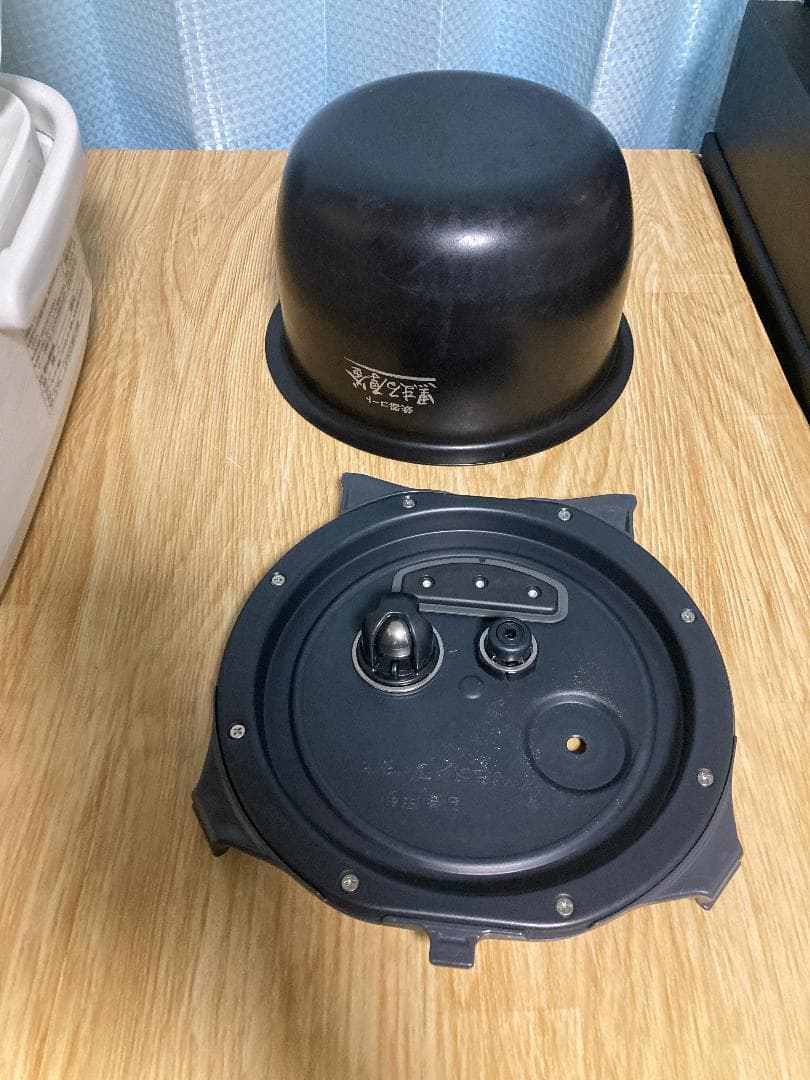 ★美品★22年製★象印 NW-CA10　圧力IH炊飯ジャー炊飯器 5.5合炊き