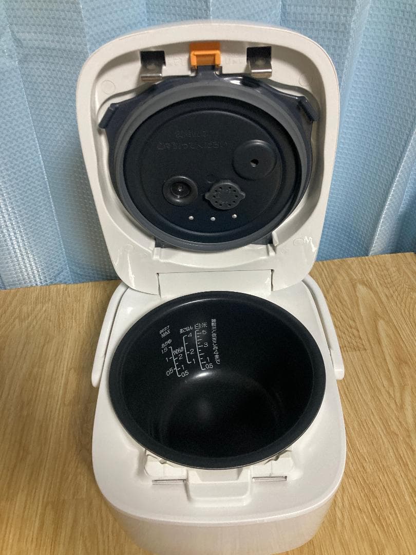 ★美品★22年製★象印 NW-CA10　圧力IH炊飯ジャー炊飯器 5.5合炊き