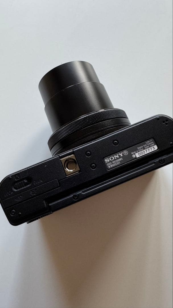 SONY RX100M5 / SONY三脚グリップ・予備バッテリー付