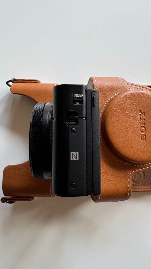 SONY RX100M5 / SONY三脚グリップ・予備バッテリー付