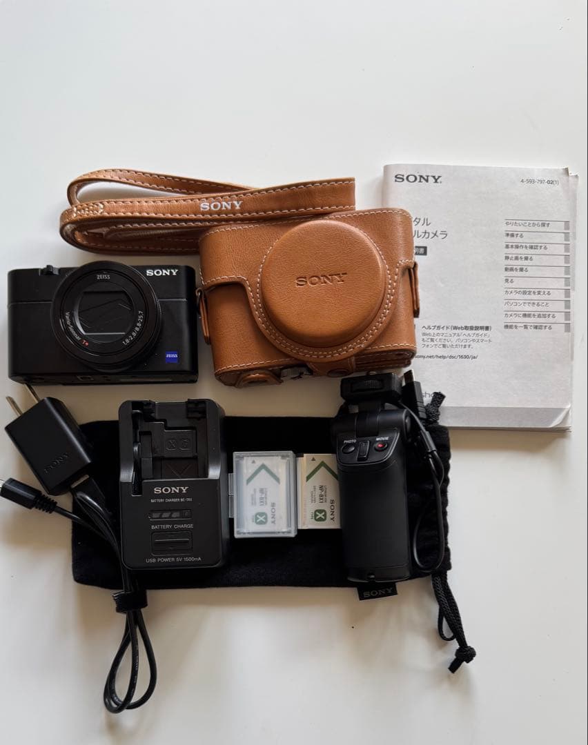 SONY RX100M5 / SONY三脚グリップ・予備バッテリー付