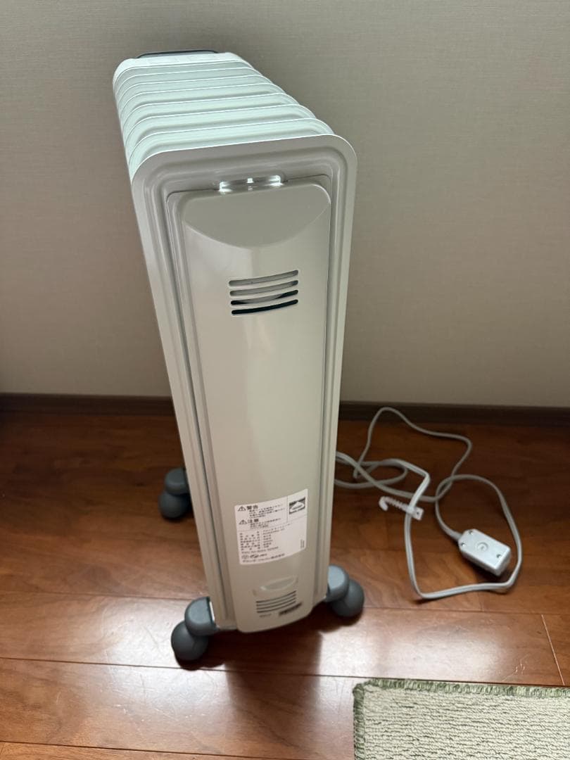 DeLonghi オイルヒーター 箱あり
