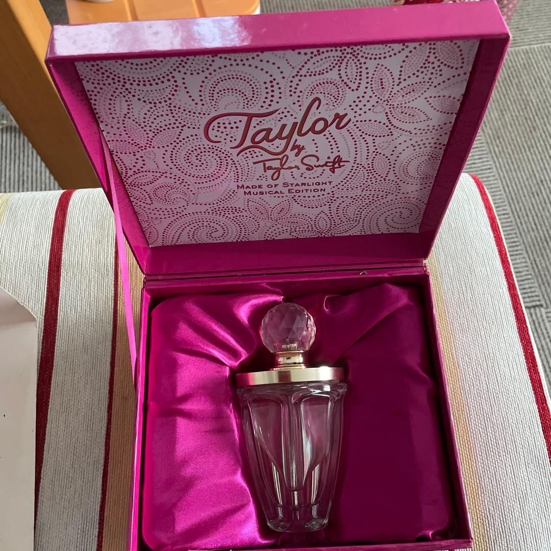 Taylor by Taylor Swift 香水　テイラースウィフト