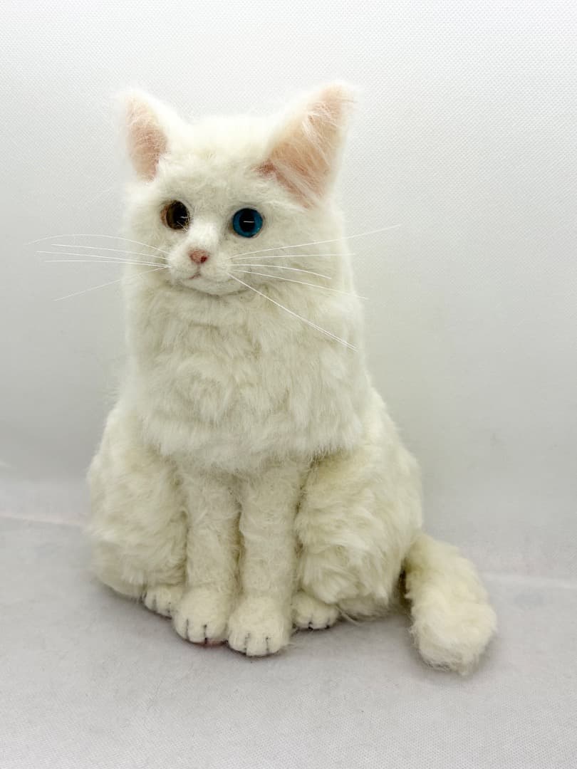 A猫 羊毛フェルト白猫【ハンドメイド 猫