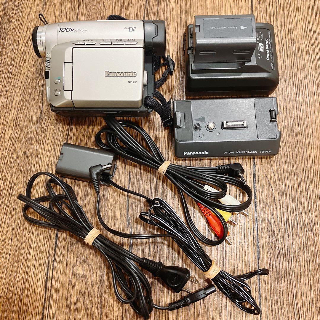 【動作品】Panasonic NV-C2 ビデオカメラ　Mini DV 付属品