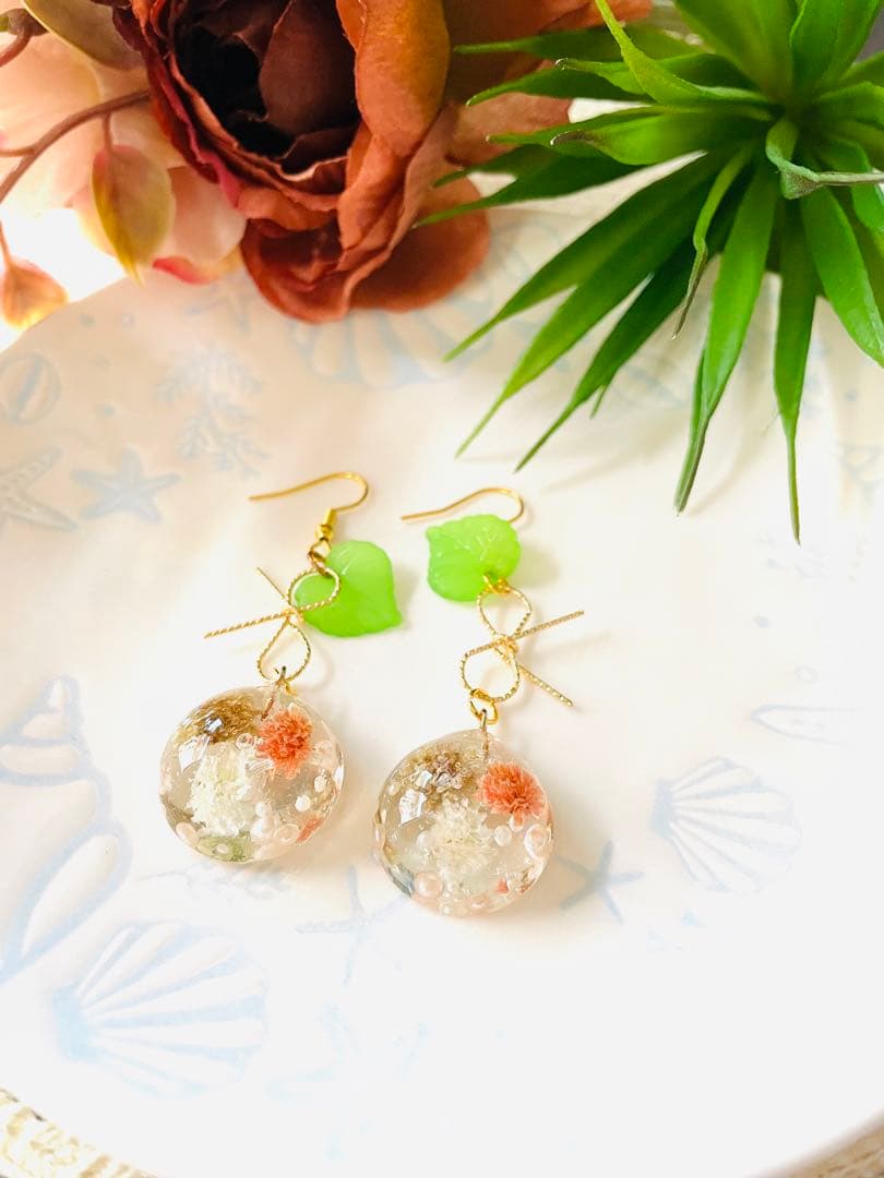 NO.14 ハンドメイドアクセサリー　ピアス　イヤリング　チャーム