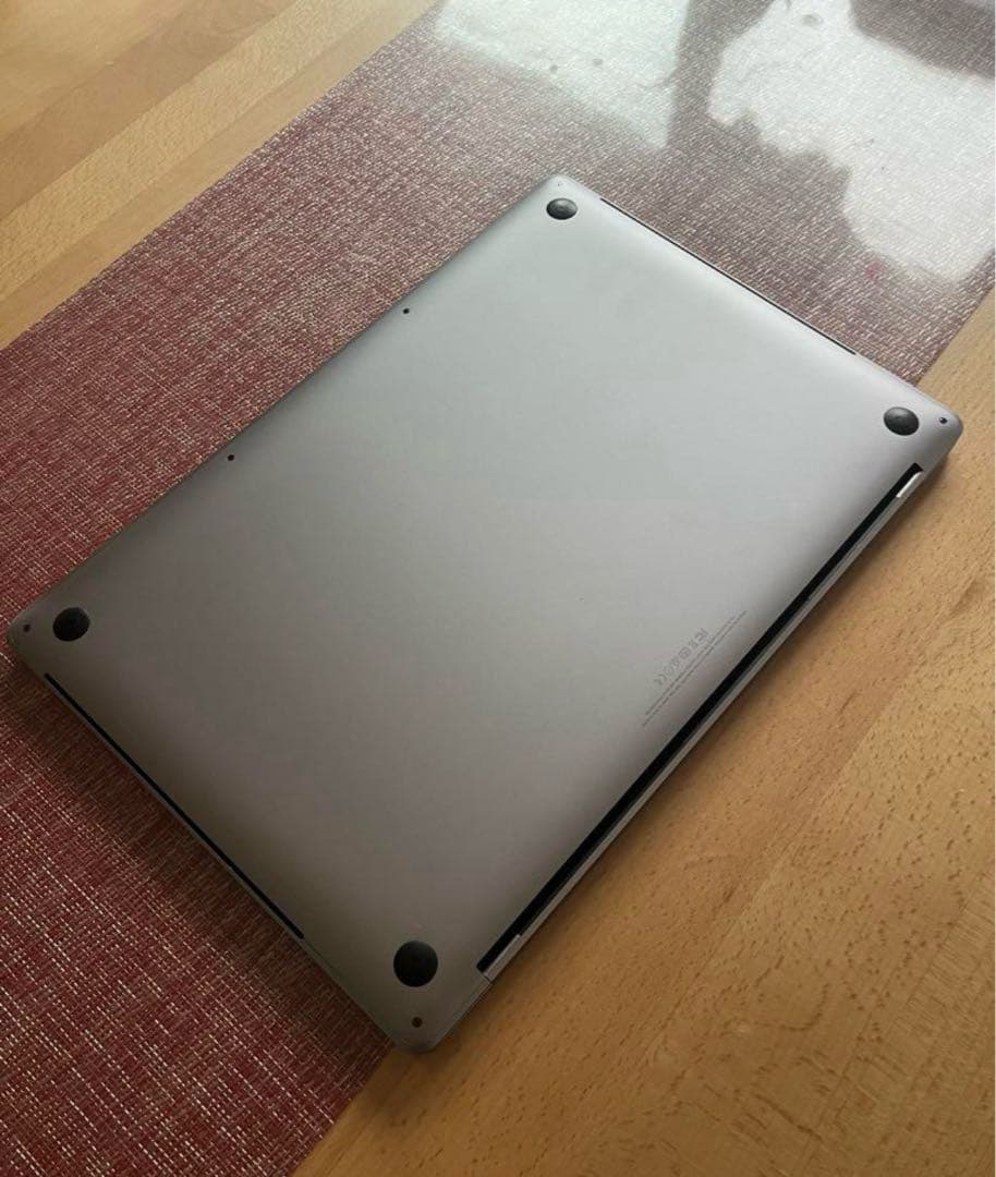 Apple MacBook Pro 15インチ 1TB スペースグレー