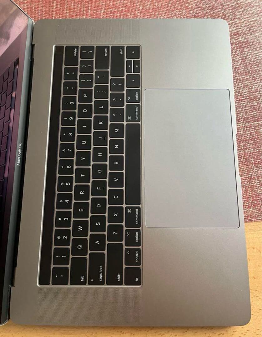 Apple MacBook Pro 15インチ 1TB スペースグレー