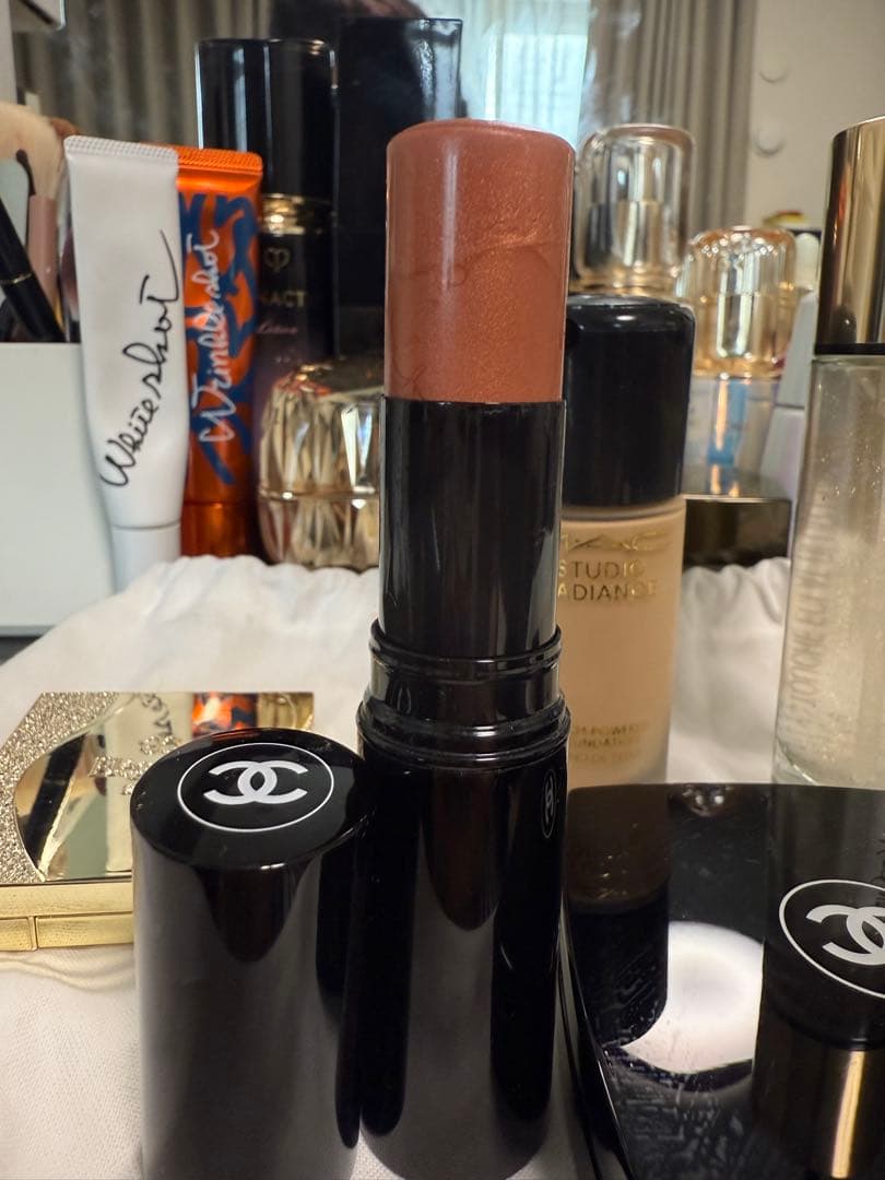 確認CHANEL チーク、YSLラディアントブラープライマー &、MAC 等
