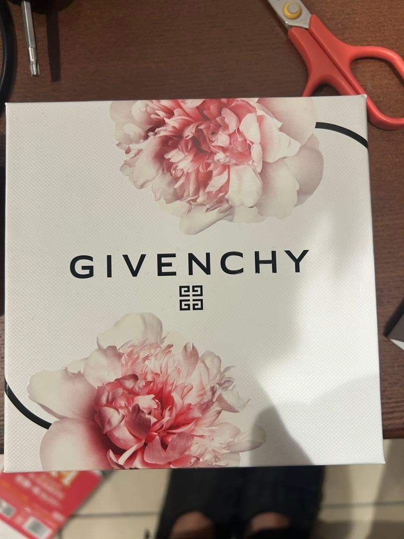 GIVENCHY L'INTERDIT 香水、マスカラ、 リップセット コフレ