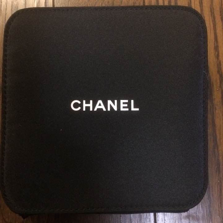 CHANEL❤️ポーチ、鏡、ミニブラシセット ブラシ入れ入り