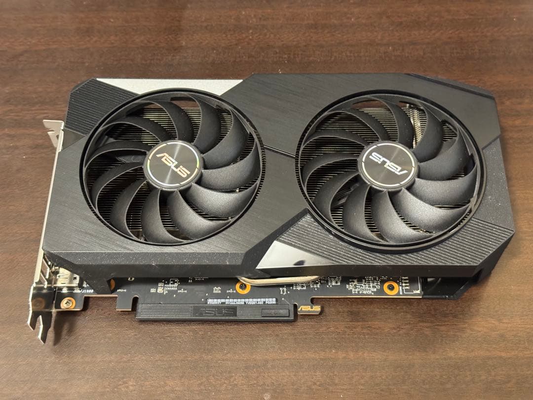 グラフィックボード・グラボ・ビデオカード ASUS Dual AMD Radeon RX 6600 XT OC