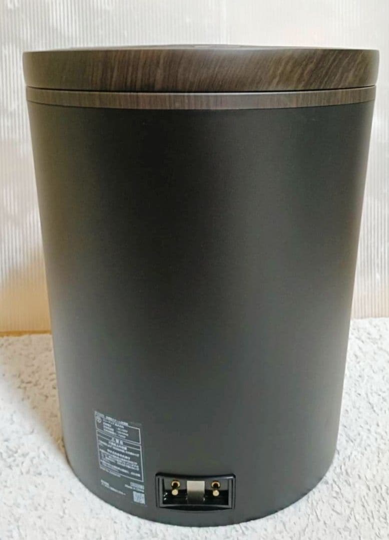 【超美品】2025年製 スリーアップ ST-T2370 スチーム式加湿器