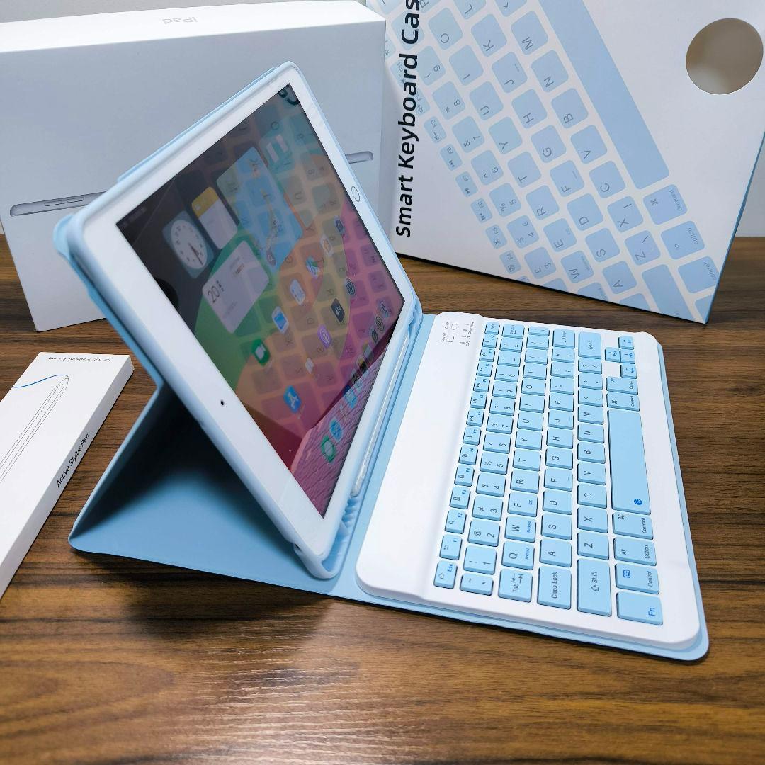 iPad 第7世代 Wi-Fi 32GB ケースとキーボード、タッチペン