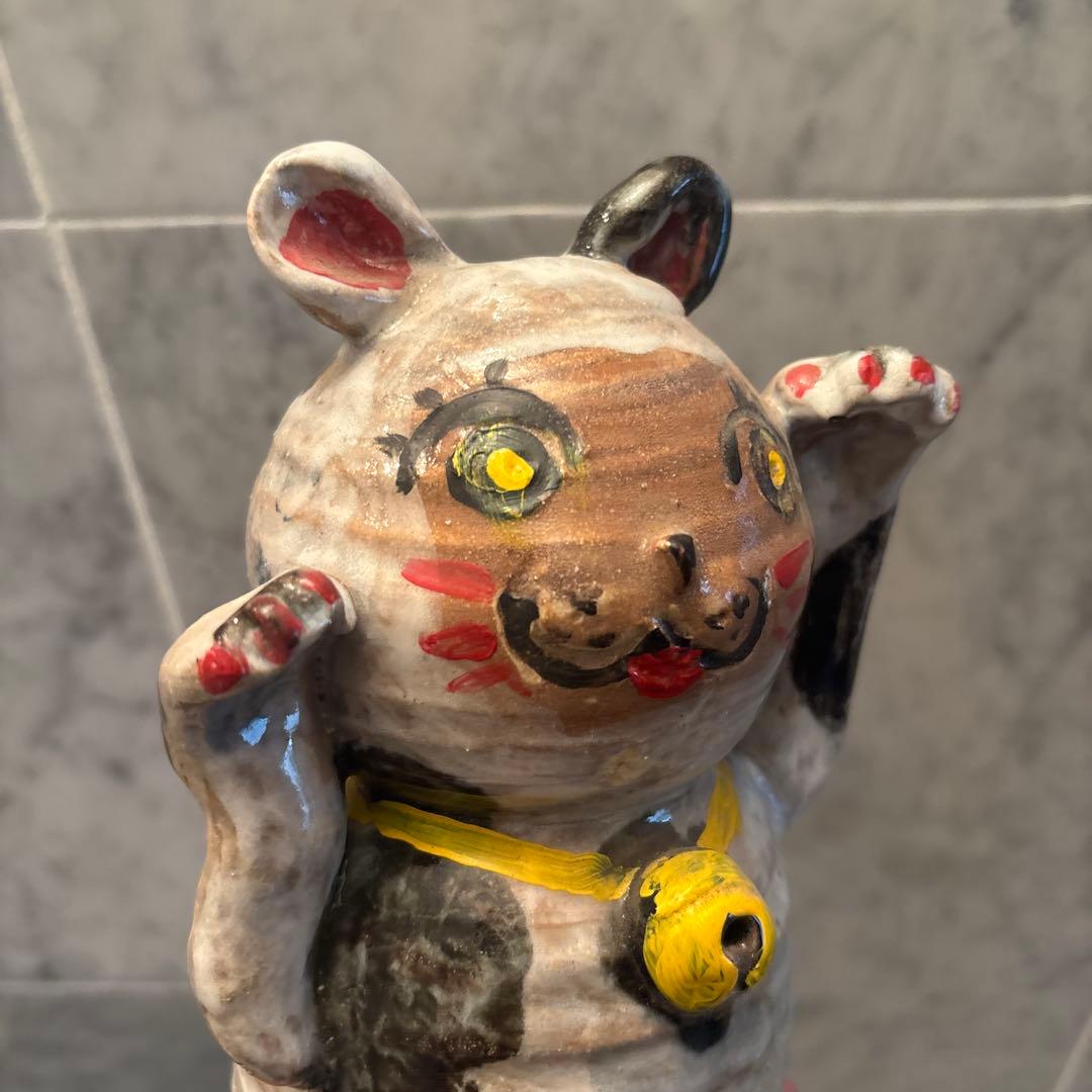 作家さんによるお茶目で可愛らしくとても雰囲気のある金運、良き人を招く招き猫