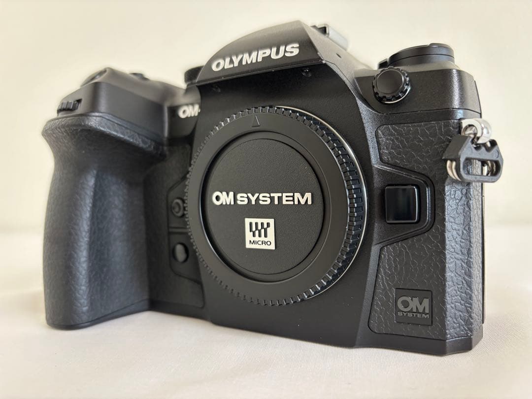OM SYSTEM OM-1 ボディー