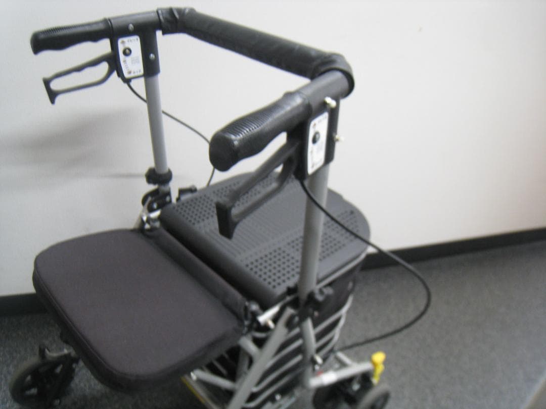 歩行車　シンフォニーバスケットSP　島製作所 ブラック シルバーカー