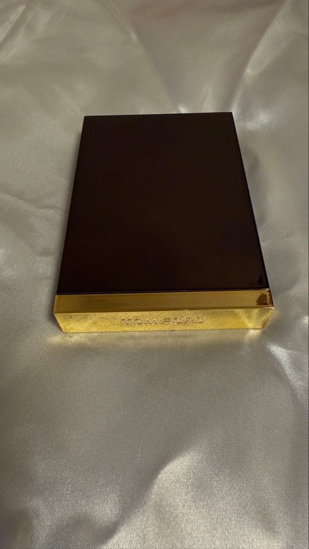 k*o様 TOM FORD アイシャドウパレット 4色
