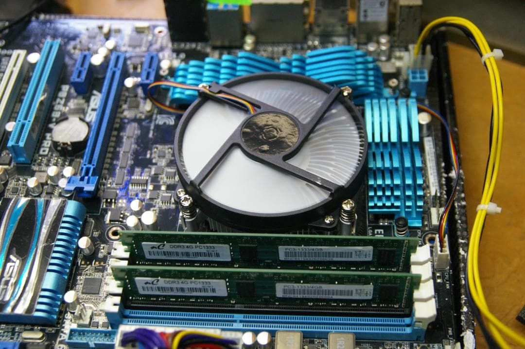 エイジおまけ付き P8Z68-V PRO +i7-2600K+8GBメモリ