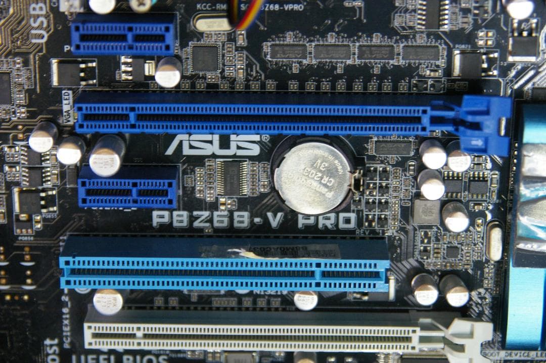 エイジおまけ付き P8Z68-V PRO +i7-2600K+8GBメモリ
