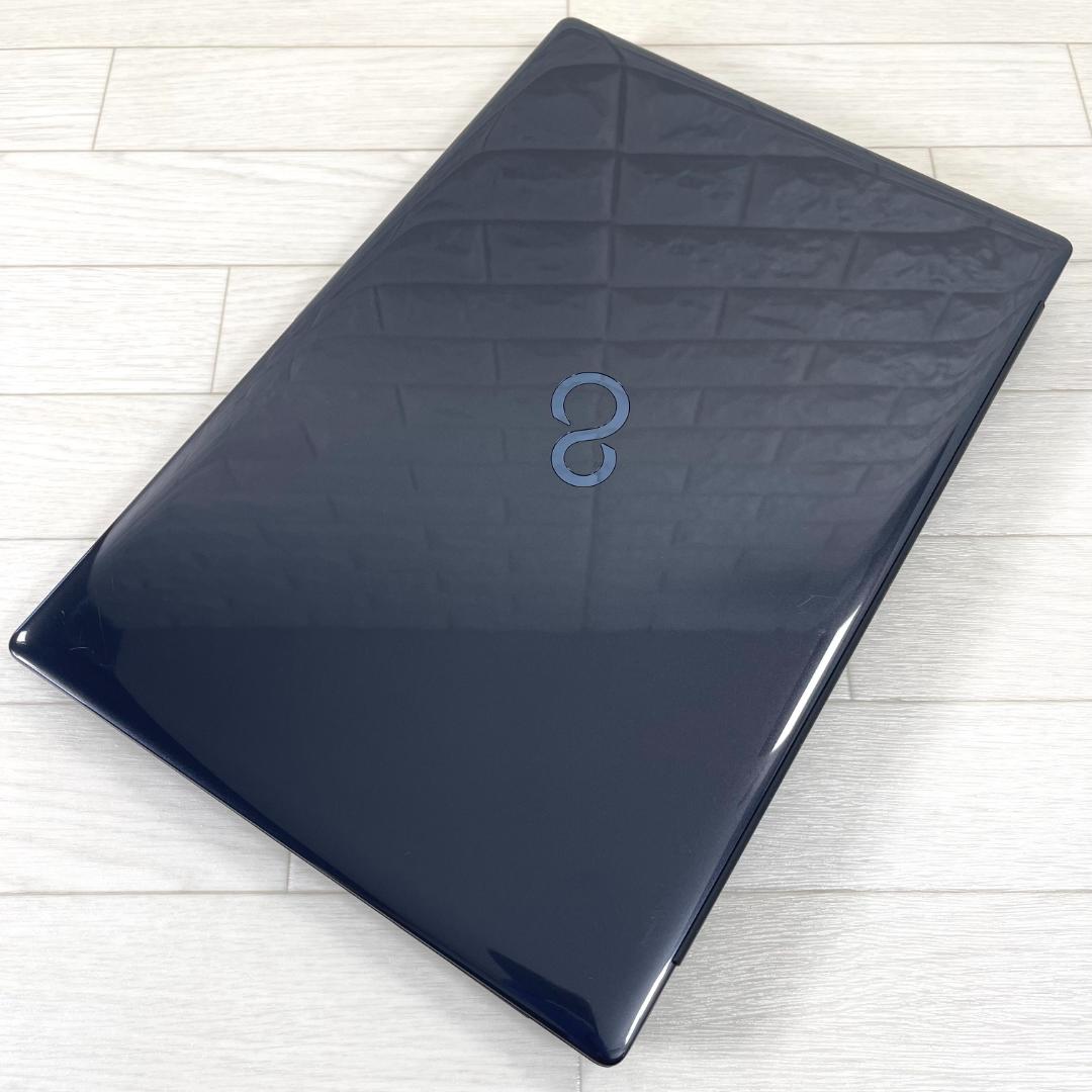 富士通 第11世代 i7 SSD512 メモリ16 バックライト ノートパソコン