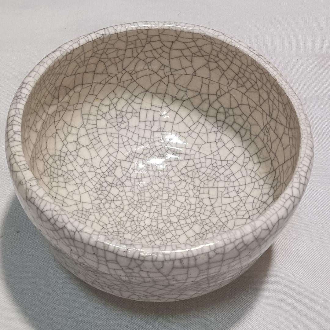 茶道具　骨董　旧家所蔵品　京都楽焼　白楽茶碗　楽印有　見事な墨貫入　骨董！！