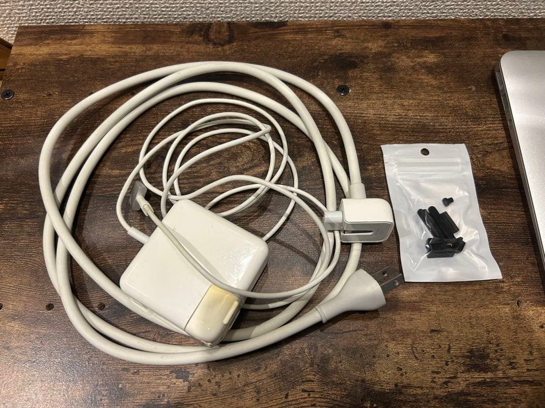 MacBook本体 Apple MacBook Air(intel corei5, 2013)