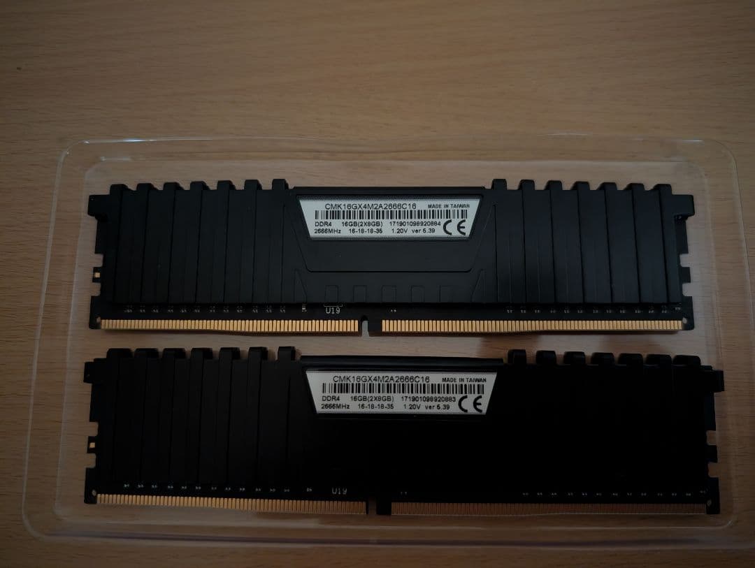 Corsair Vengeance LPX DDR4 メモリー
