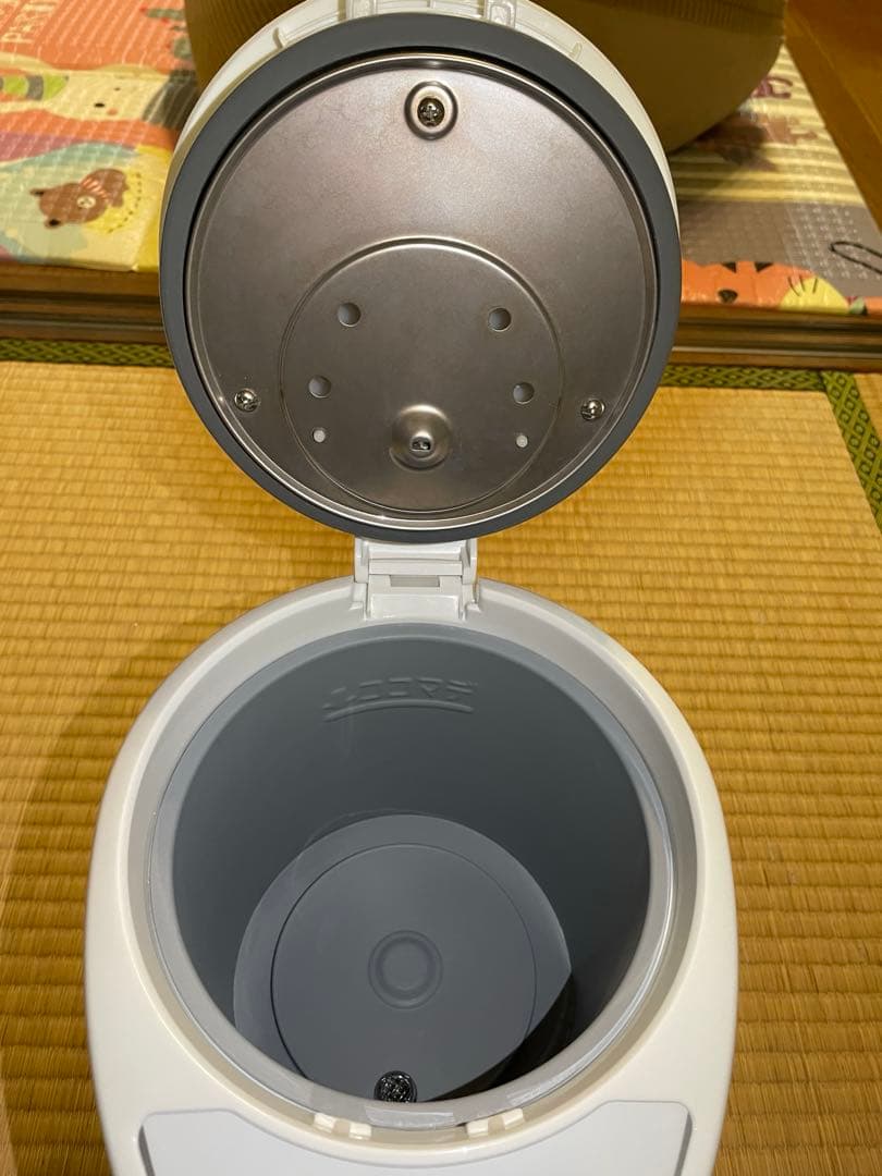 【美品・2025年製】TIGER 2.2L 電気ポット PDR-G1 調乳