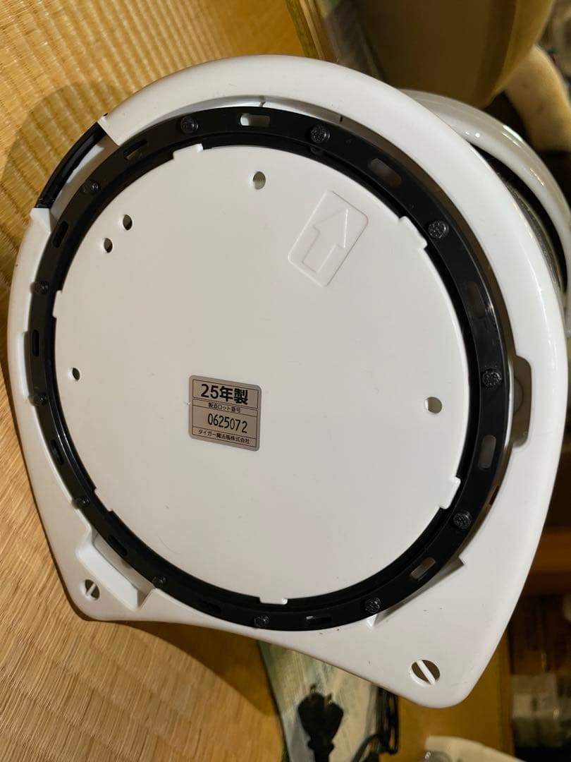 【美品・2025年製】TIGER 2.2L 電気ポット PDR-G1 調乳
