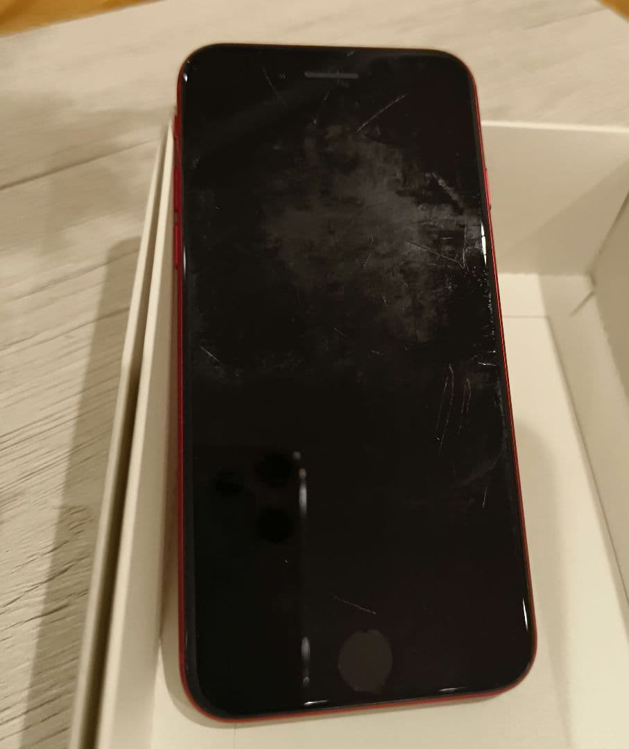 iPhone SE 第2世代　64GB　赤（箱、充電コード付）