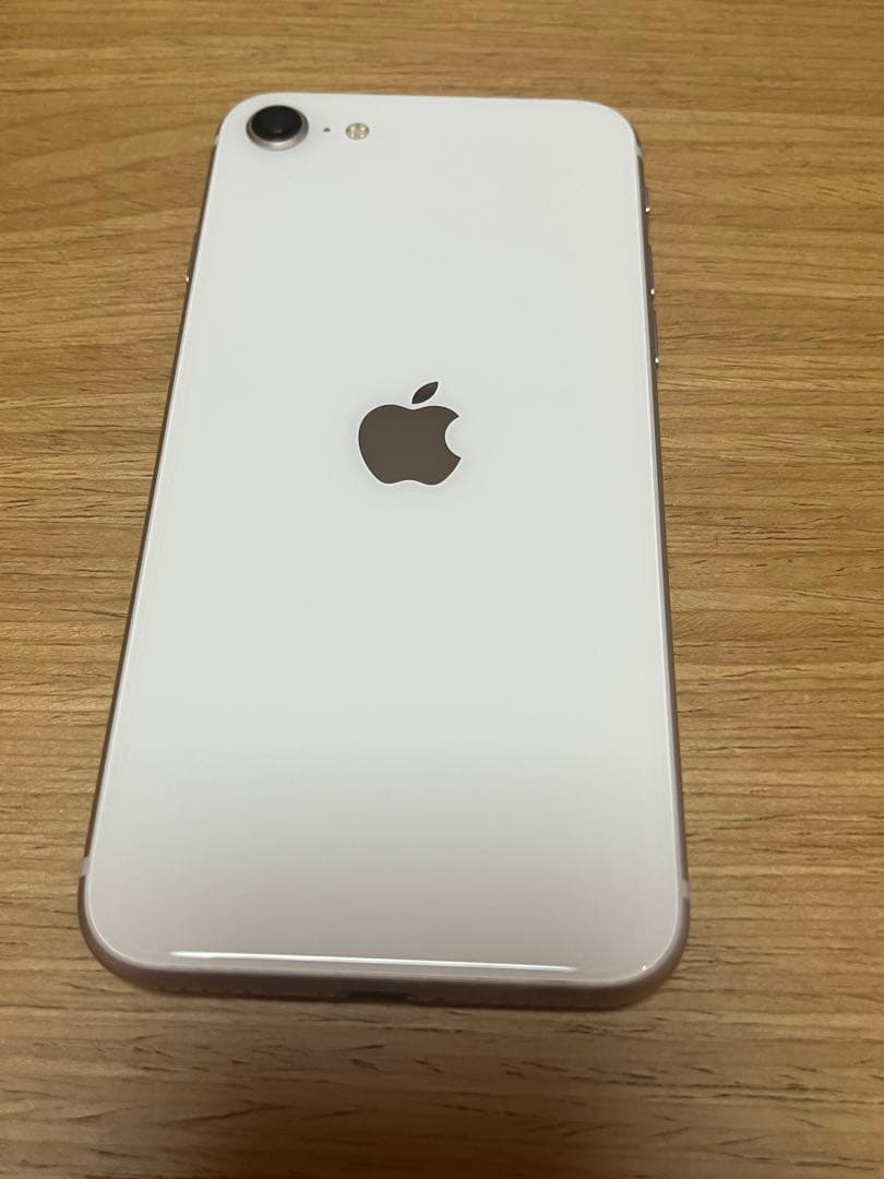 iPhone SE3 第三世代64GB 本体