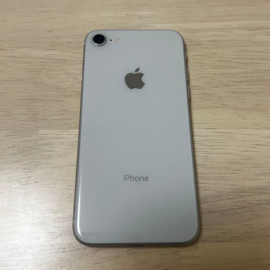 iPhone8 Silver 64GB SIMフリー　初期化済　画面ヒビあり