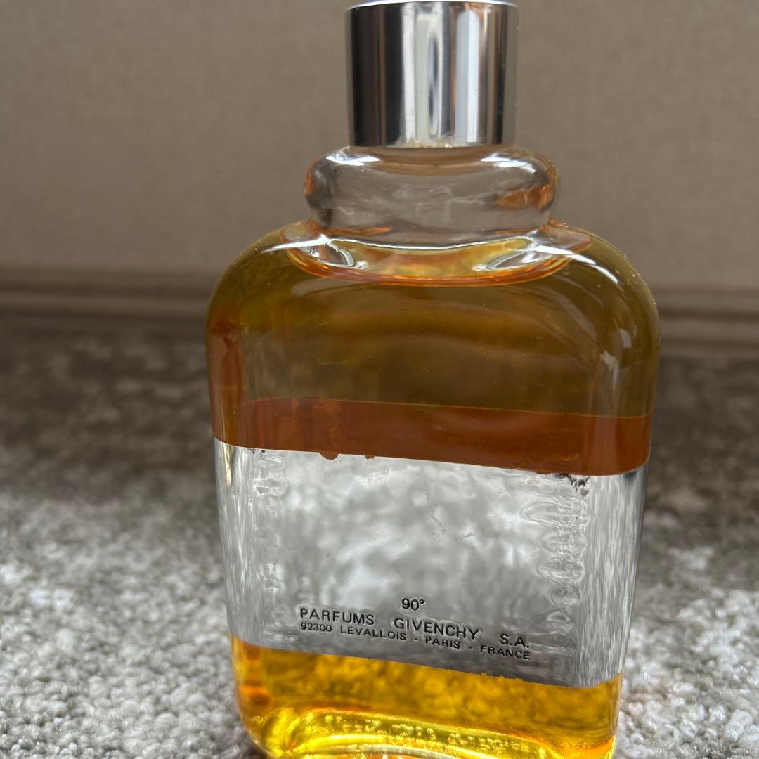 ヴィンテージ　ジバンシイ　ジェントルマン　 220ml 箱入り　未使用品