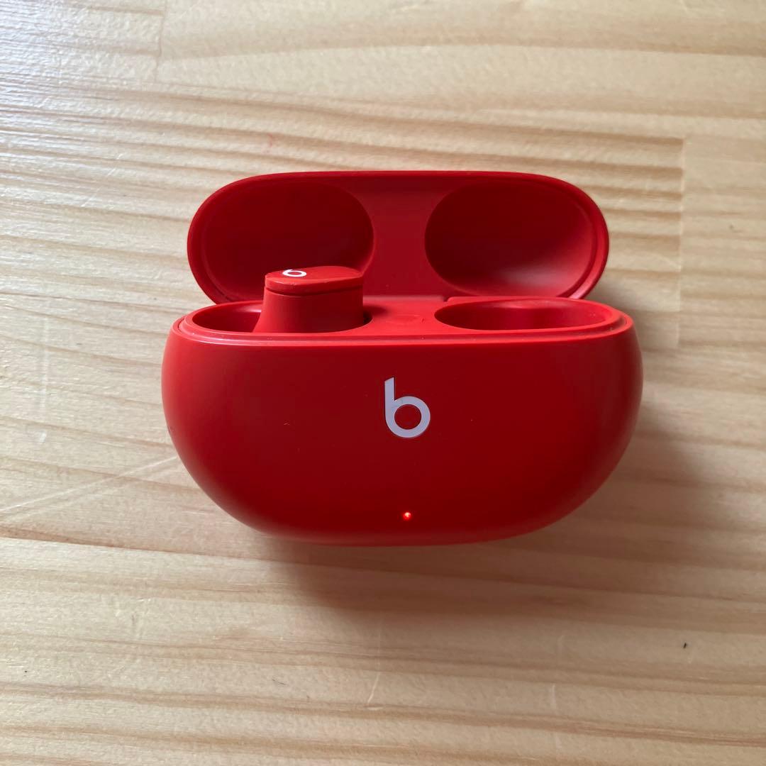 Beats ワイヤレスイヤホン レッド　片耳