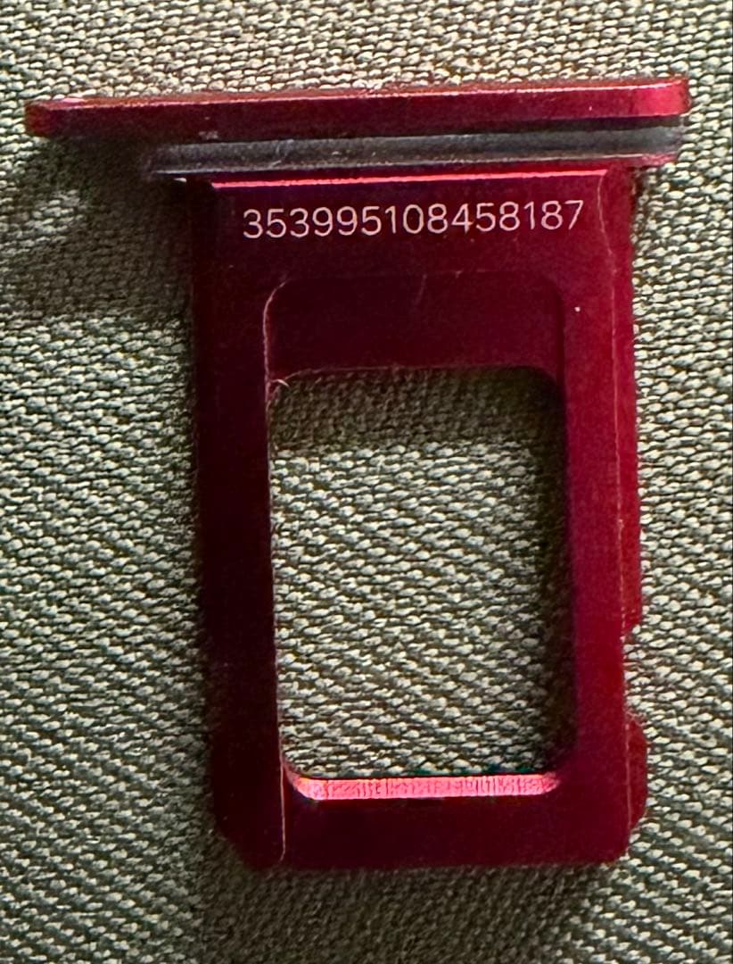 Apple iPhone 11 赤