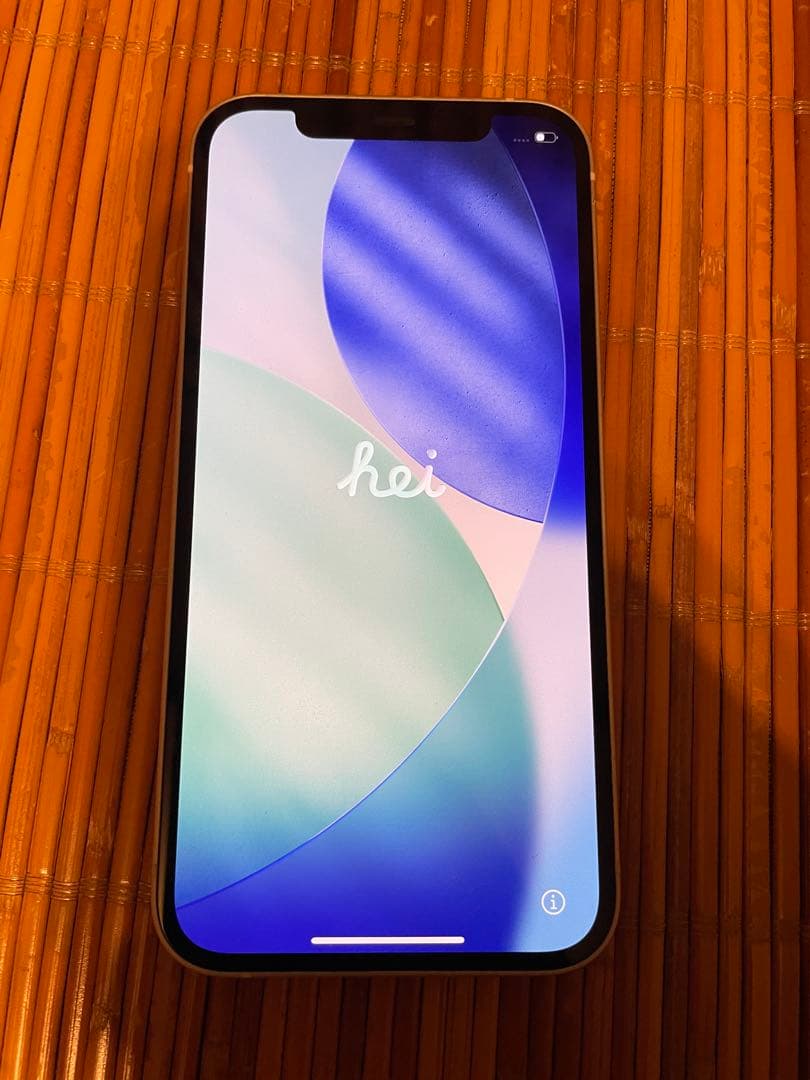 iPhone12 128GB ホワイト SIMフリー バッテリー77%