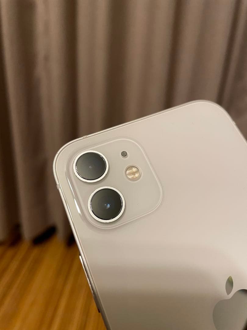 iPhone12 128GB ホワイト SIMフリー バッテリー77%