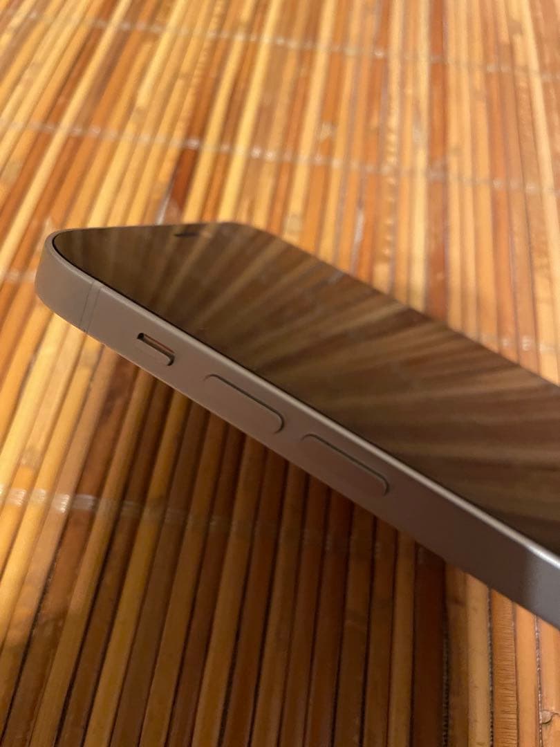 iPhone12 128GB ホワイト SIMフリー バッテリー77%