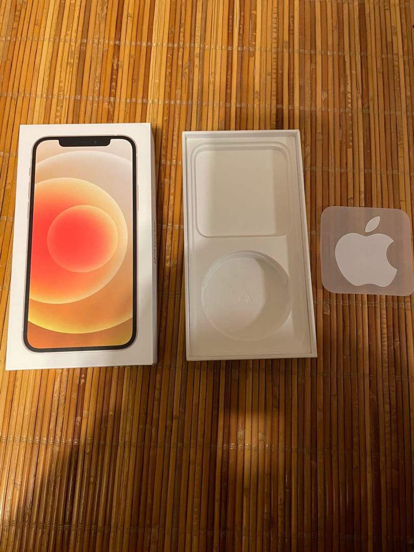 iPhone12 128GB ホワイト SIMフリー バッテリー77%