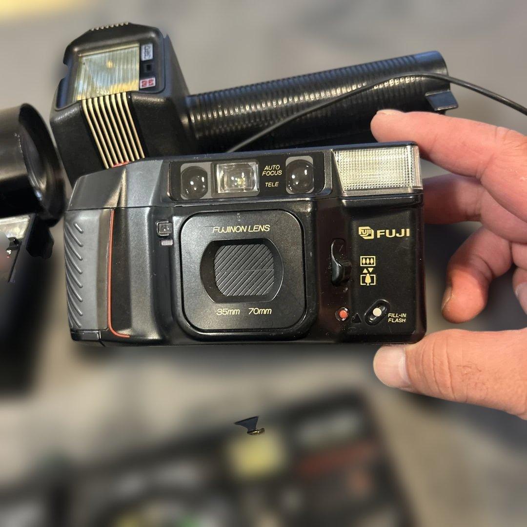 フィルムカメラRicoh 、Canon 、SONYカセットレコーダーまとめ売り
