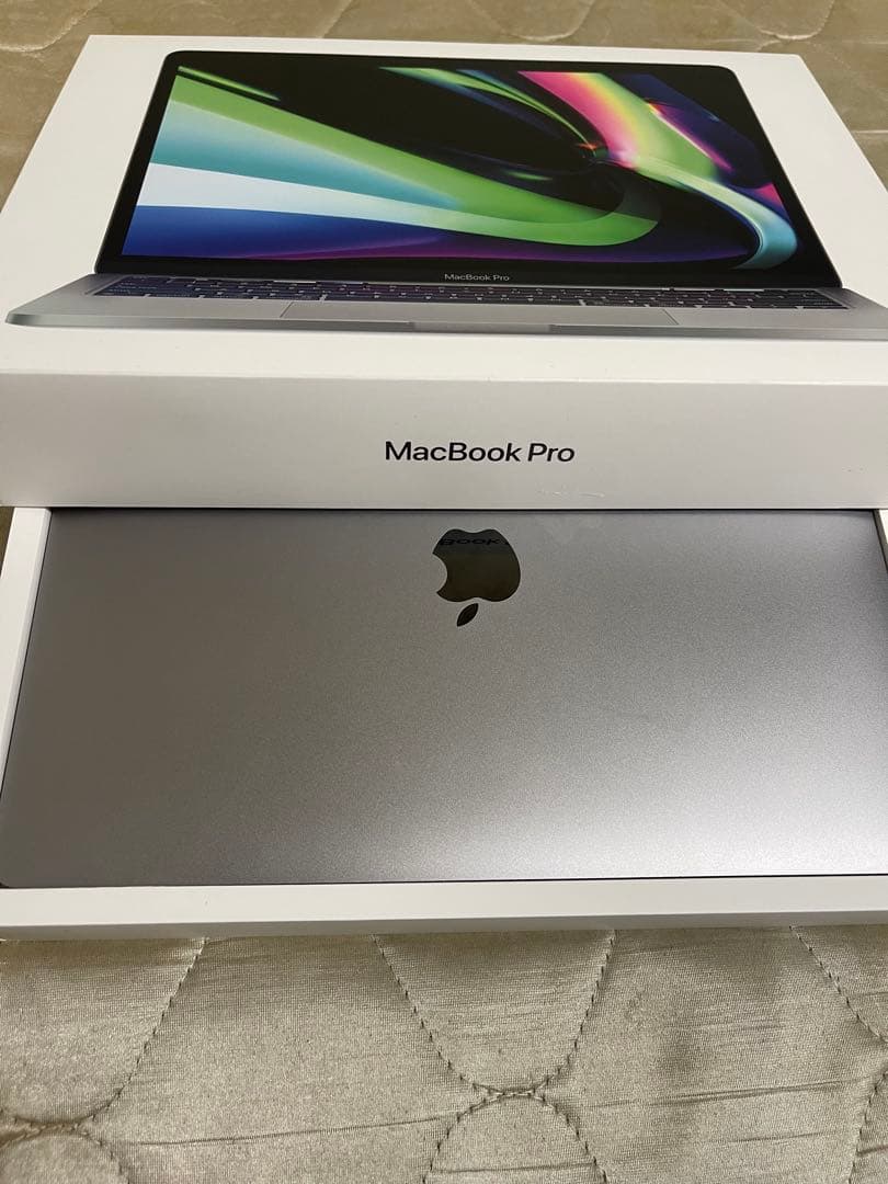MacBook Pro2020 13インチ M1チップ 8GB/256GB